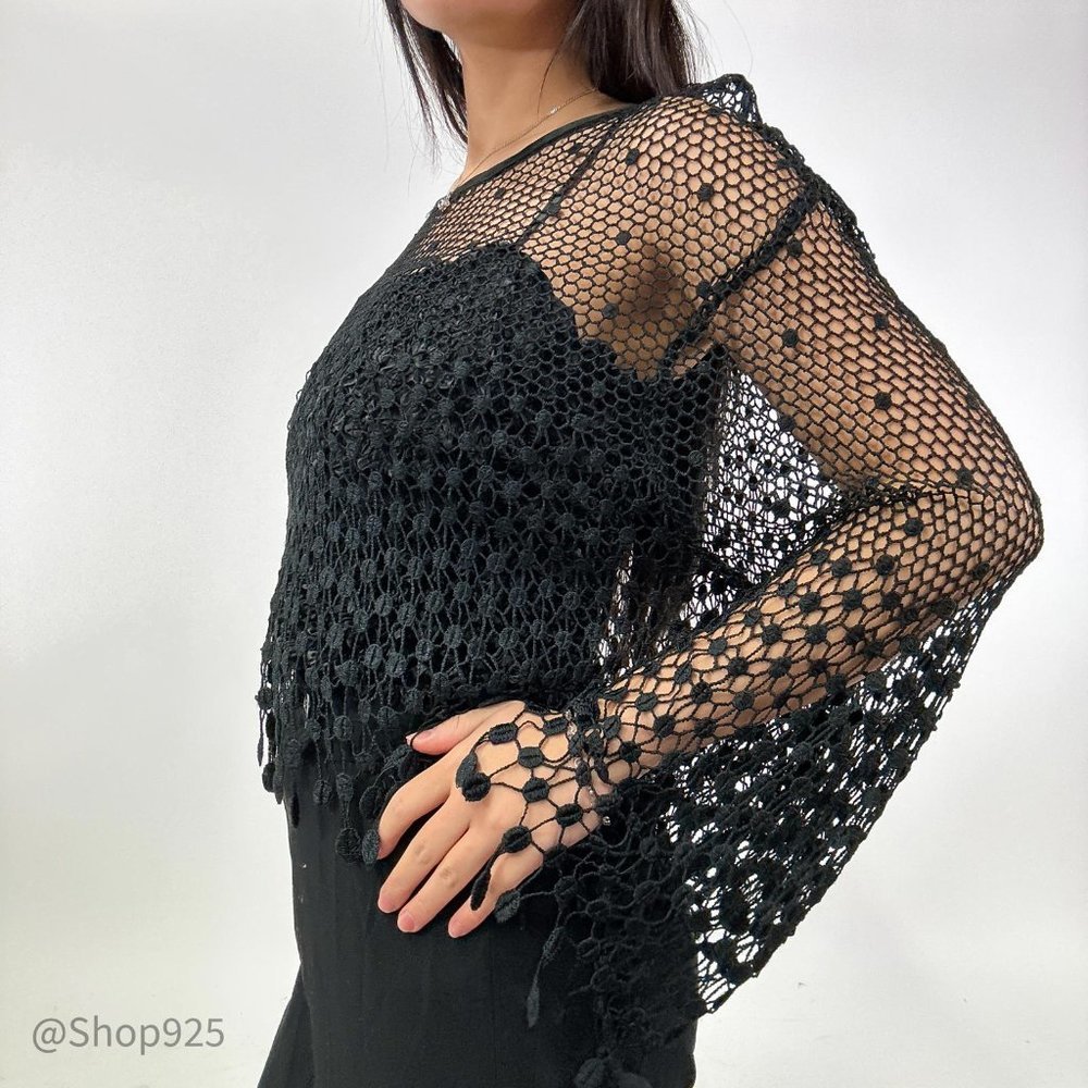 Flowy Black Crochet Cover up Top Size Medium or Large - Picture 2 of 5